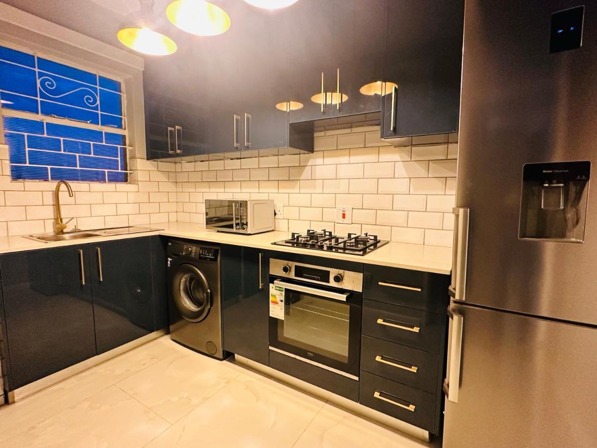 Nederburg, Sea Point, 2 Bed Apt - New 케이프타운 외부 사진