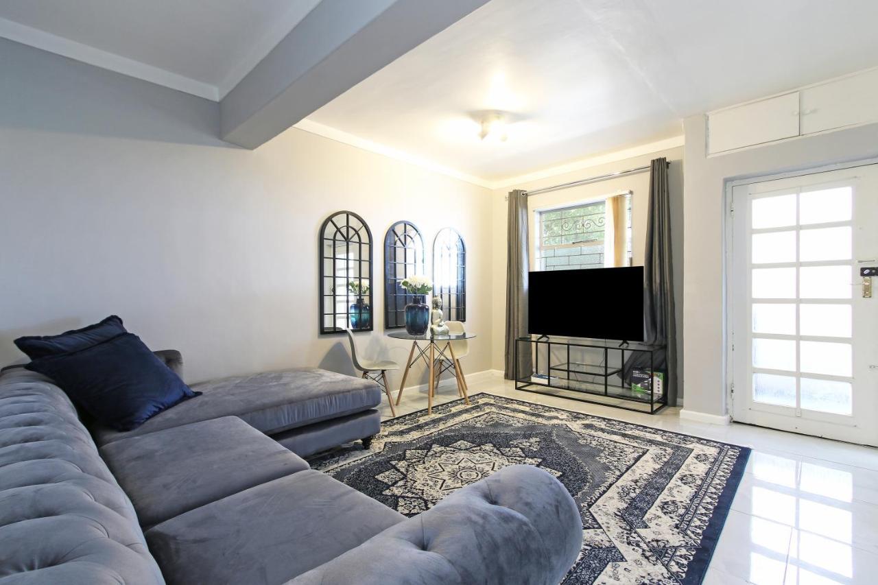 Nederburg, Sea Point, 2 Bed Apt - New 케이프타운 외부 사진