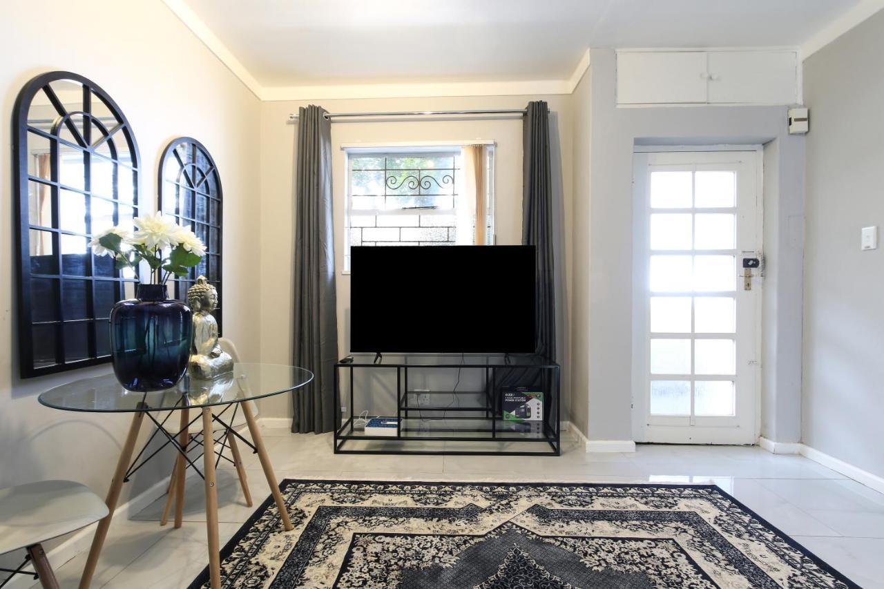 Nederburg, Sea Point, 2 Bed Apt - New 케이프타운 외부 사진